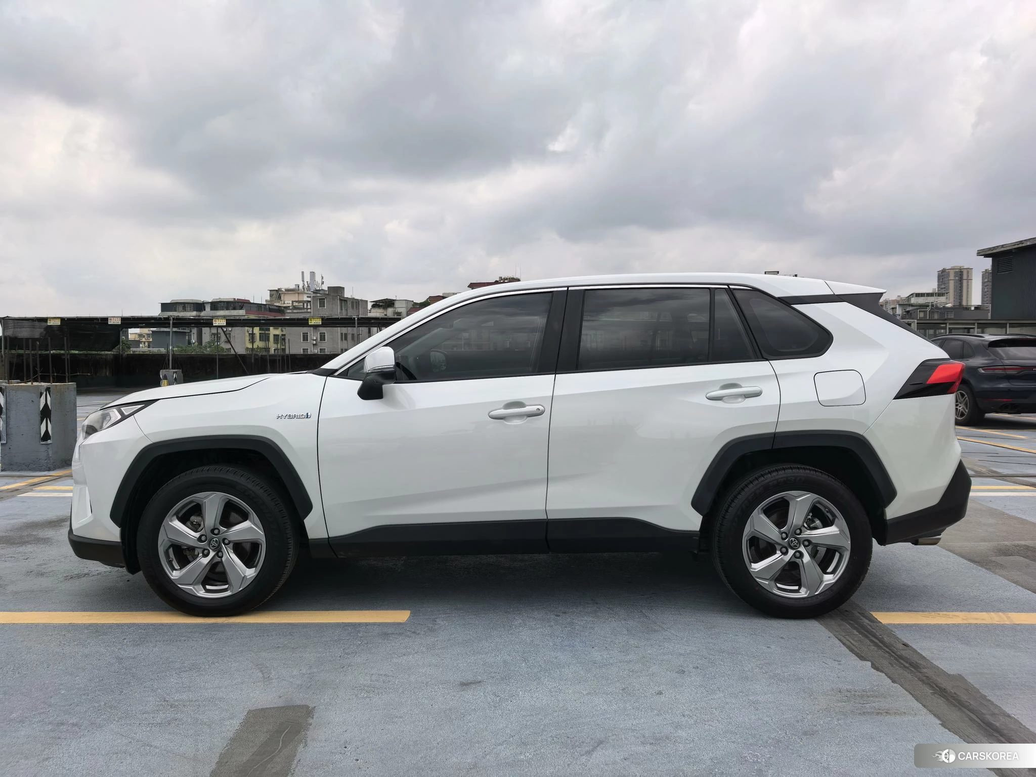 Toyota RAV4 Rongfang 2022 Белый из Китая, фото 3