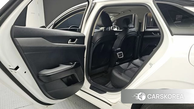 Kia K5 3rd generation 2021 Белый из Кореи, фото 3