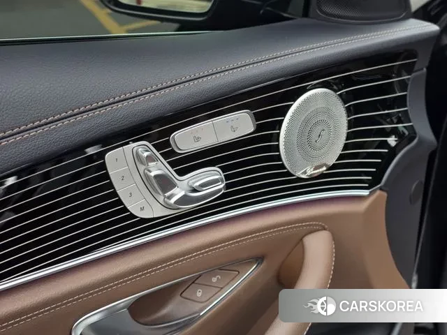 Mercedes-Benz E-Class W213 2021 Черный из Кореи, фото 3