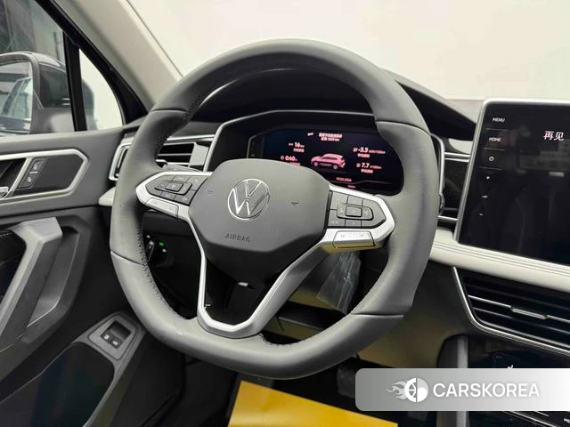 Volkswagen Tiguan L PHEV 2025 Черный из Китая, фото 3