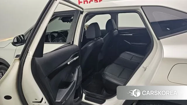 Kia Seltos 2022 Белый из Кореи, фото 3