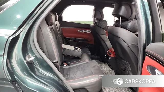 Genesis GV70 2021 Темно-зеленый из Кореи, фото 3