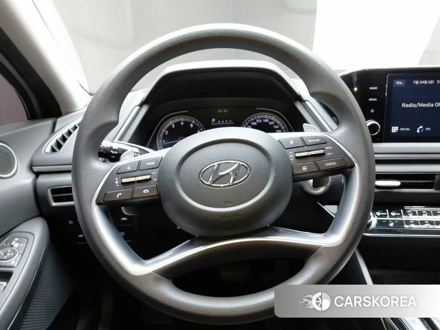 Hyundai Sonata (DN8) 2021 Серебряный из Кореи, фото 3