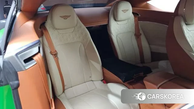 Bentley Continental GT 3rd Generation 2022 Зеленый из Кореи, фото 3