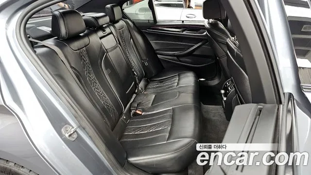 BMW 5 Series (G30) 2018 Серый из Кореи, фото 3