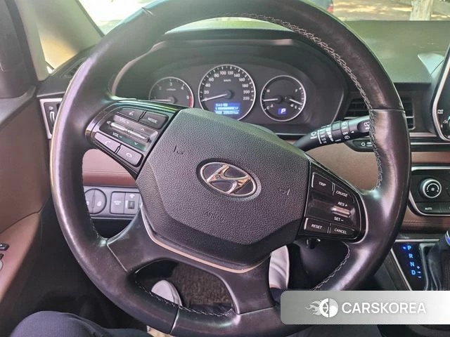 Hyundai The New Grand Starex 2018 Коричневый двухцветный из Кореи, фото 3