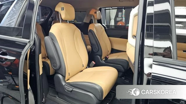 Kia Carnival 4th generation 2023 Черный из Кореи, фото 3