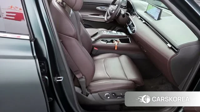 Genesis GV70 2022 Темно-зеленый из Кореи, фото 3