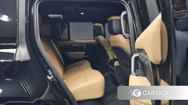 Land Rover Defender (L663) 2025 Черный из Кореи, фото 3