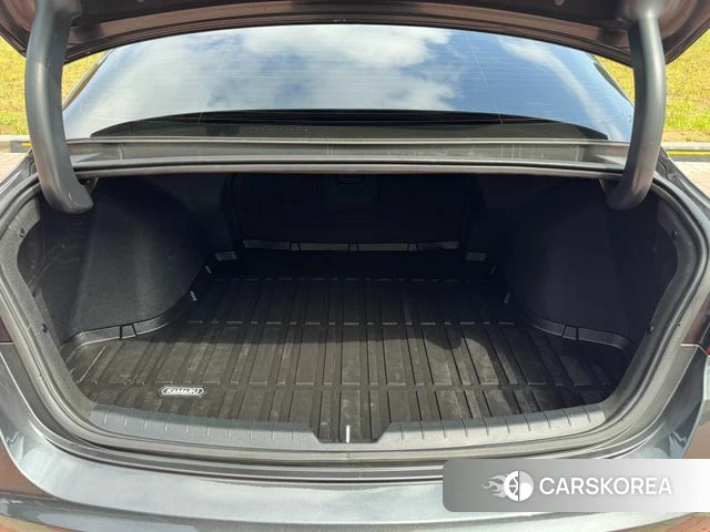 Kia K5 3rd generation 2021 Серый из Кореи, фото 3