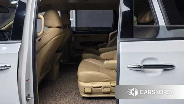 Kia The New Carnival 2019 Белый из Кореи, фото 3