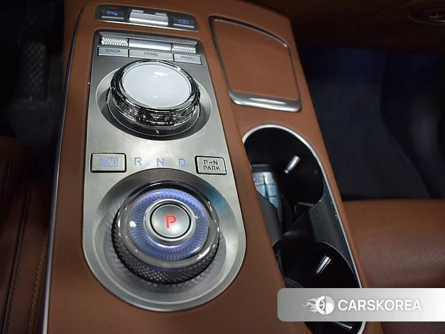 Genesis GV70 2022 Белый из Кореи, фото 3
