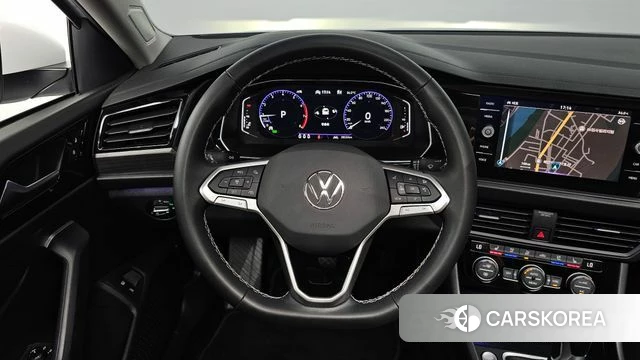 Volkswagen 7th Generation of Jetta 2024 Белый из Кореи, фото 3