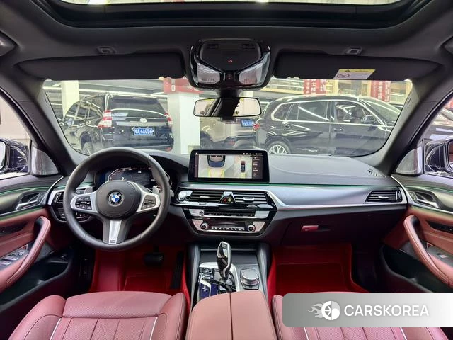 BMW 5 series 2022 Черный из Китая, фото 3