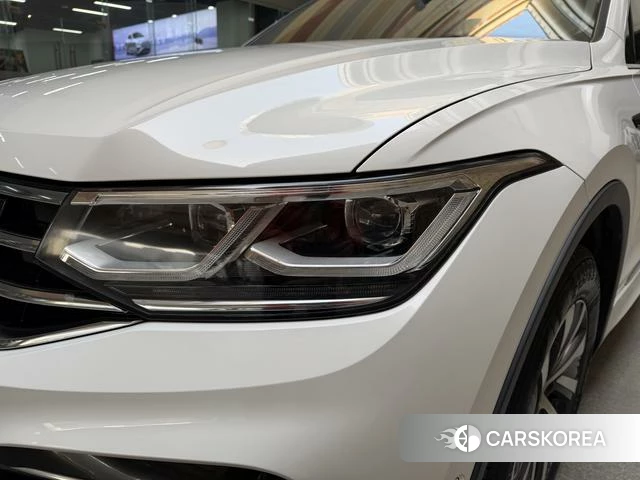 Volkswagen Tiguan L PHEV 2022 Белый из Китая, фото 3
