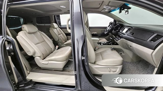 Kia The New Carnival 2020 Серый из Кореи, фото 3