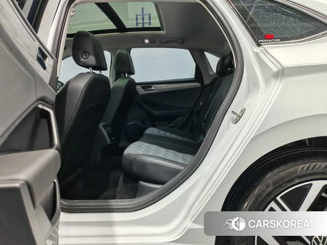 Volkswagen Sagitar 2024 Белый из Китая, фото 3