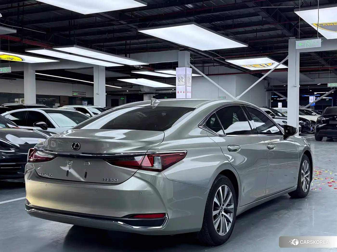 Lexus ES 2018 Silver/gray из Китая, фото 3