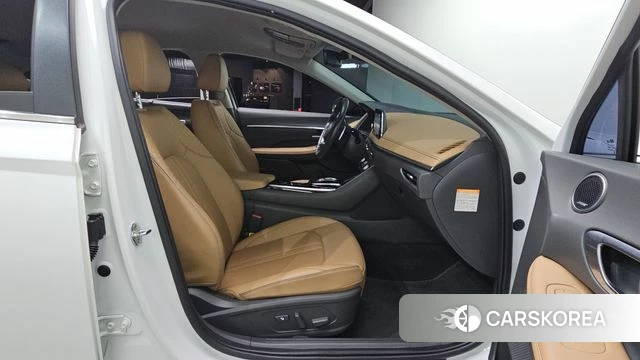 Hyundai Sonata Hybrid (DN8) 2022 Белый из Кореи, фото 3