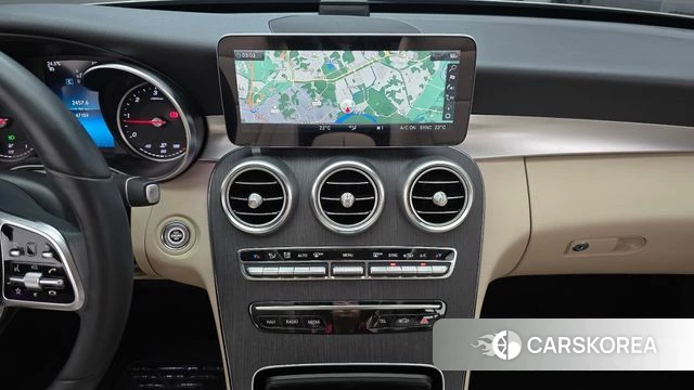 Mercedes-Benz C-Class W205 2019 Песочный из Кореи, фото 3