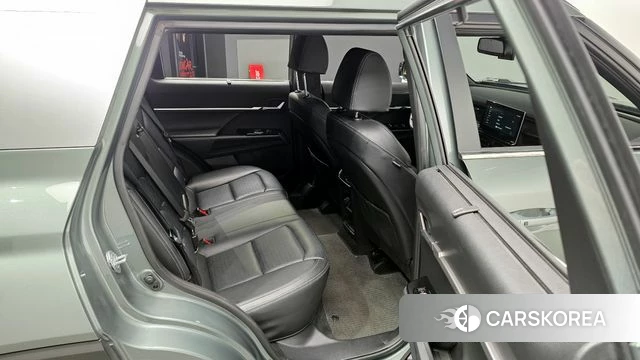 Ssangyong Torres 2023 Зеленый из Кореи, фото 3