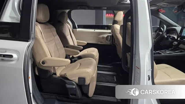 Toyota Sienna 4th Generation 2024 Белый из Кореи, фото 3