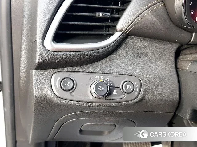 Chevrolet (GM Daewoo) The New Trax 2018 Белый из Кореи, фото 3