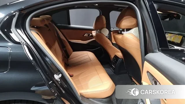 BMW 3 Series (G20) 2024 Черный из Кореи, фото 3