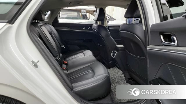 Kia The New K5 3rd generation 2024 Белый из Кореи, фото 3