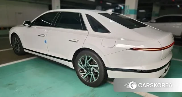 Hyundai Grandeur Hybrid (GN7) 2023 Белый из Кореи, фото 3