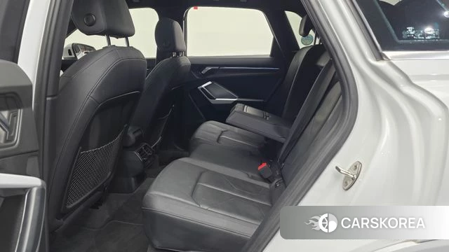 Audi Q3 (F3) 2020 Белый из Кореи, фото 3