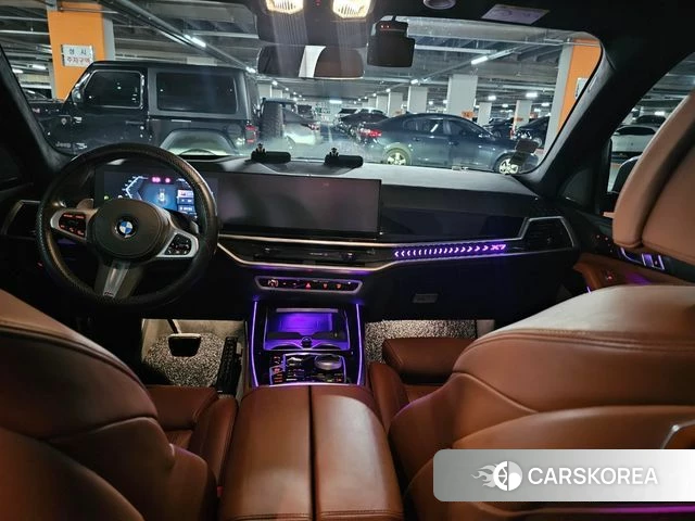 BMW X7 (G07) 2023 Белый из Кореи, фото 3