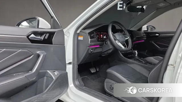 Volkswagen 7th Generation of Jetta 2022 Белый из Кореи, фото 3