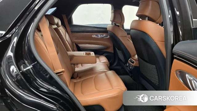 Genesis GV70 2021 Черный из Кореи, фото 3