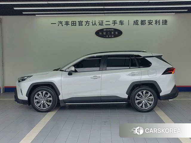 Toyota RAV4 Rongfang 2024 Белый из Китая, фото 3