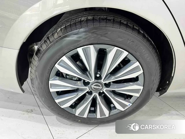 Nissan Teana 2023 Серебристо-серый из Китая, фото 3