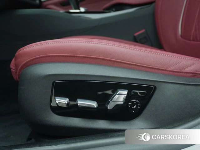 BMW 5 series 2022 Белый из Китая, фото 3