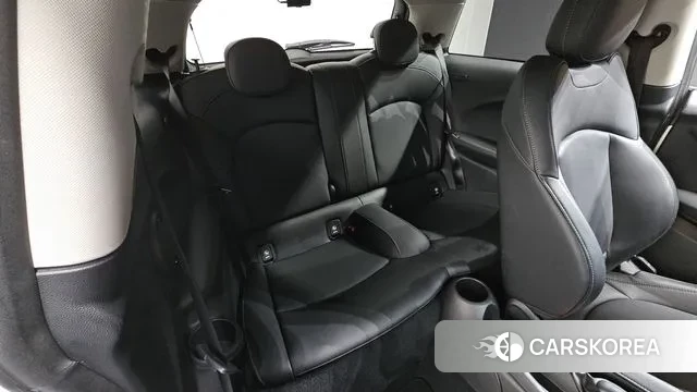 Mini Cooper 2019 Жемчужный цвет из Кореи, фото 3