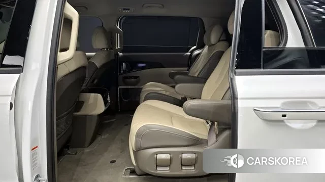 Kia Carnival 4th generation 2023 Белый из Кореи, фото 3