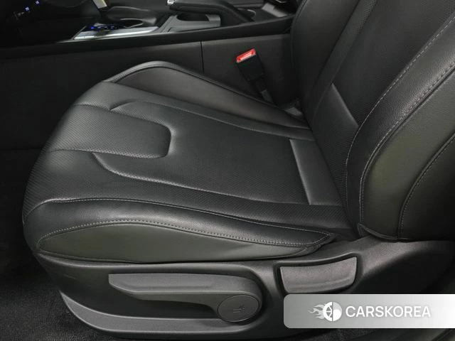 Hyundai Avante (CN7) 2022 Черный из Кореи, фото 3