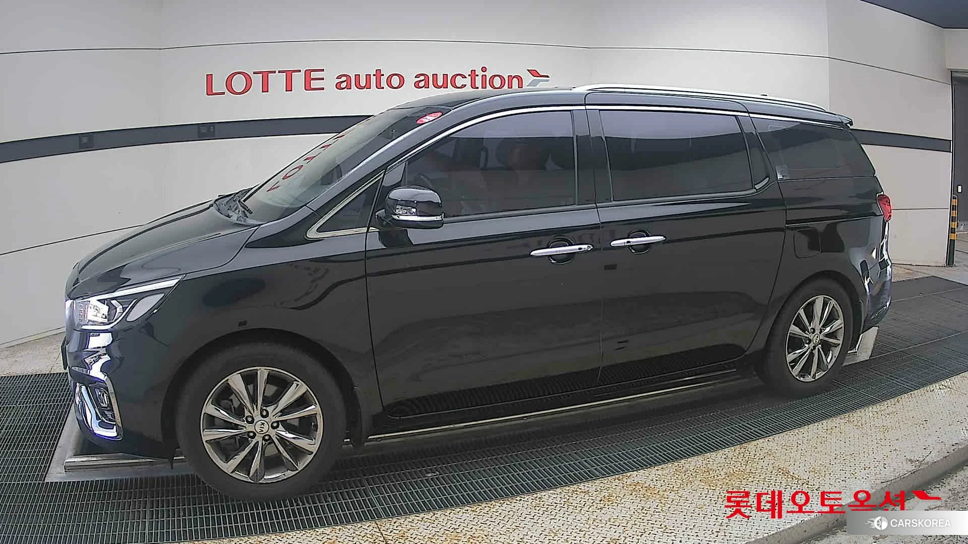Kia Carnival 2020 Черный из Кореи, фото 3