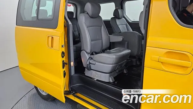 Hyundai The New Grand Starex 2019 Желтый из Кореи, фото 3