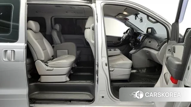 Hyundai The New Grand Starex 2018 Серебряный из Кореи, фото 3