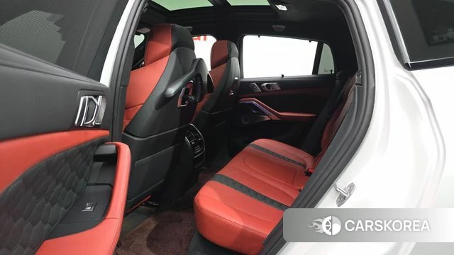 BMW X6M (G06) 2025 Белый из Кореи, фото 3