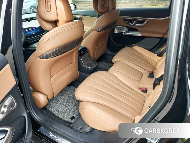 Mercedes-Benz E-class 2024 Черный из Китая, фото 3