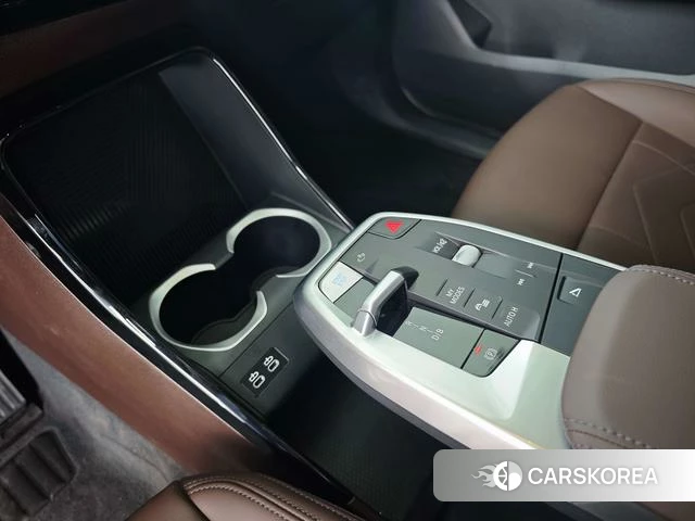 BMW iX1 2025 Белый из Китая, фото 3