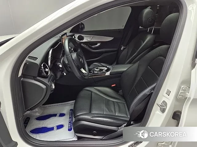 Mercedes-Benz C-Class W205 2018 Белый из Кореи, фото 3