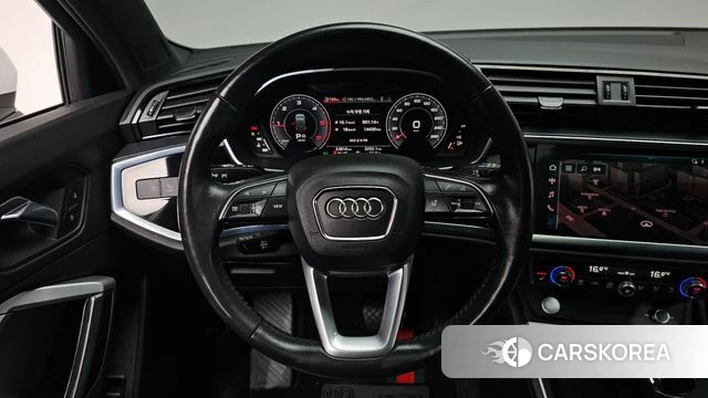 Audi Q3 (F3) 2020 Белый из Кореи, фото 3