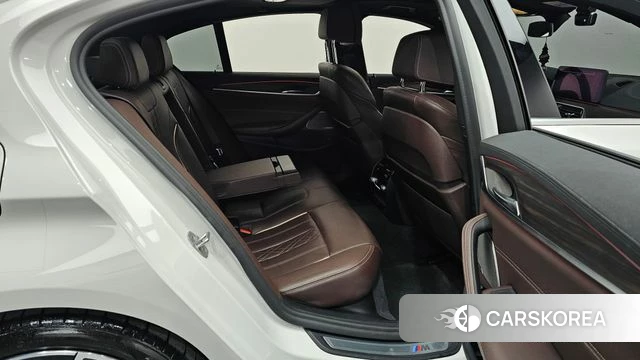 BMW 5 Series (G30) 2021 Белый из Кореи, фото 3