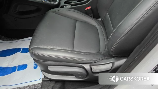 Hyundai The New Kona 2022 Серебристо-серый из Кореи, фото 3